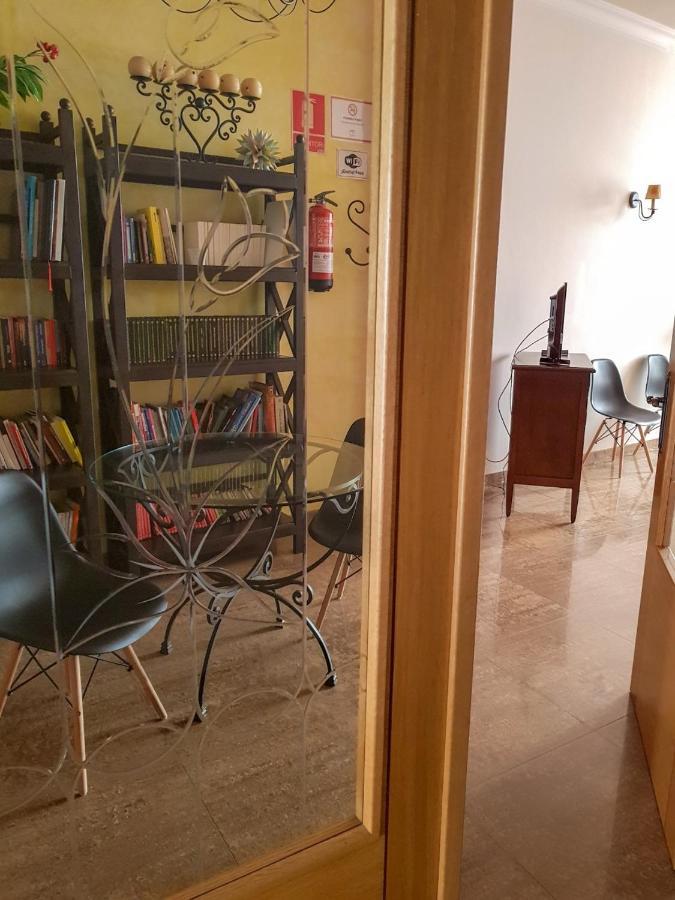 Hotel Plaza Escribano Moguer Extérieur photo