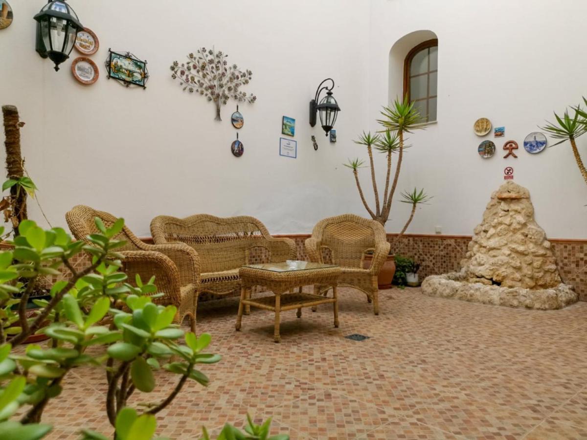 Hotel Plaza Escribano Moguer Extérieur photo