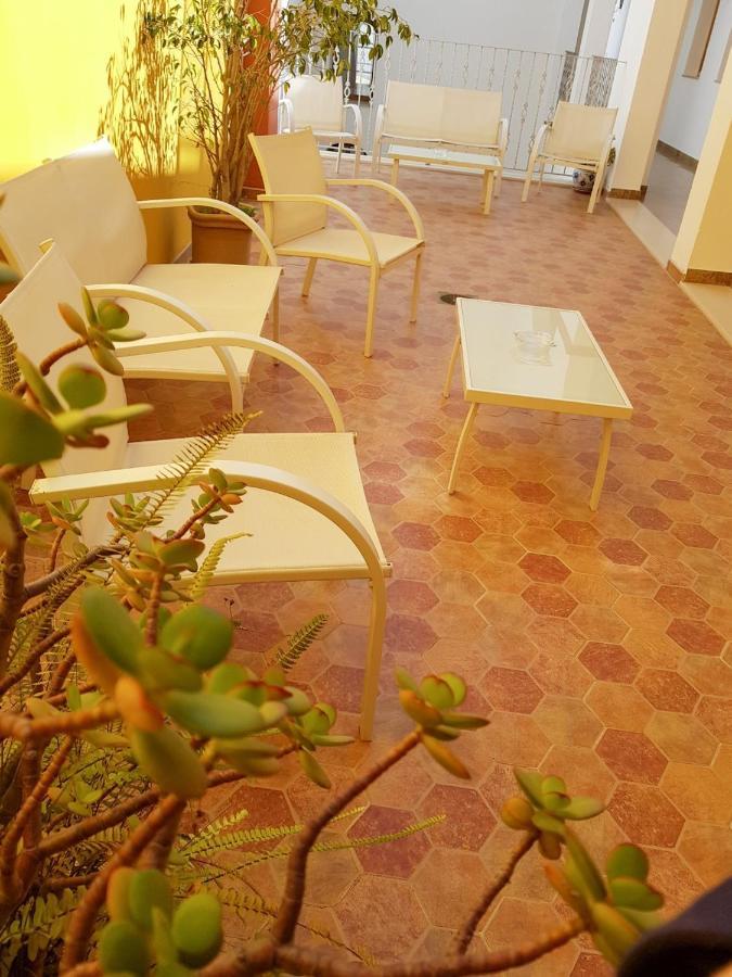 Hotel Plaza Escribano Moguer Extérieur photo